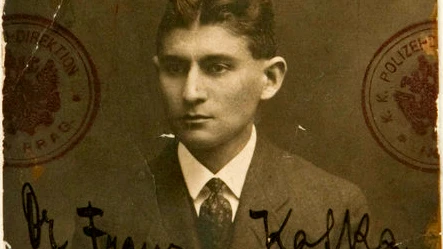  Cómo Kafka descubrió lo kafkiano (y utilizó el sinsentido de su propio trabajo como inspiración)