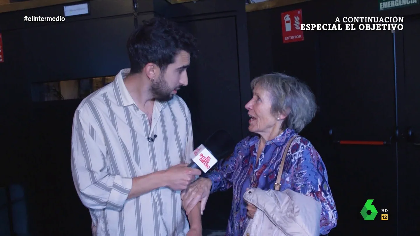 La respuesta de Isma Juárez a una señora que le dice que ha leído "muy bien" 'El Quijote': "Gracias por su mentira piadosa" La respuesta de Isma Juárez a una señora que le dice que ha leído "muy bien" 'El Quijote': "Gracias por su mentira piadosa"