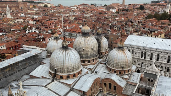 Vista aérea de la basílica de San Marcos de Venecia Vista aérea de la basílica de San Marcos de Venecia
