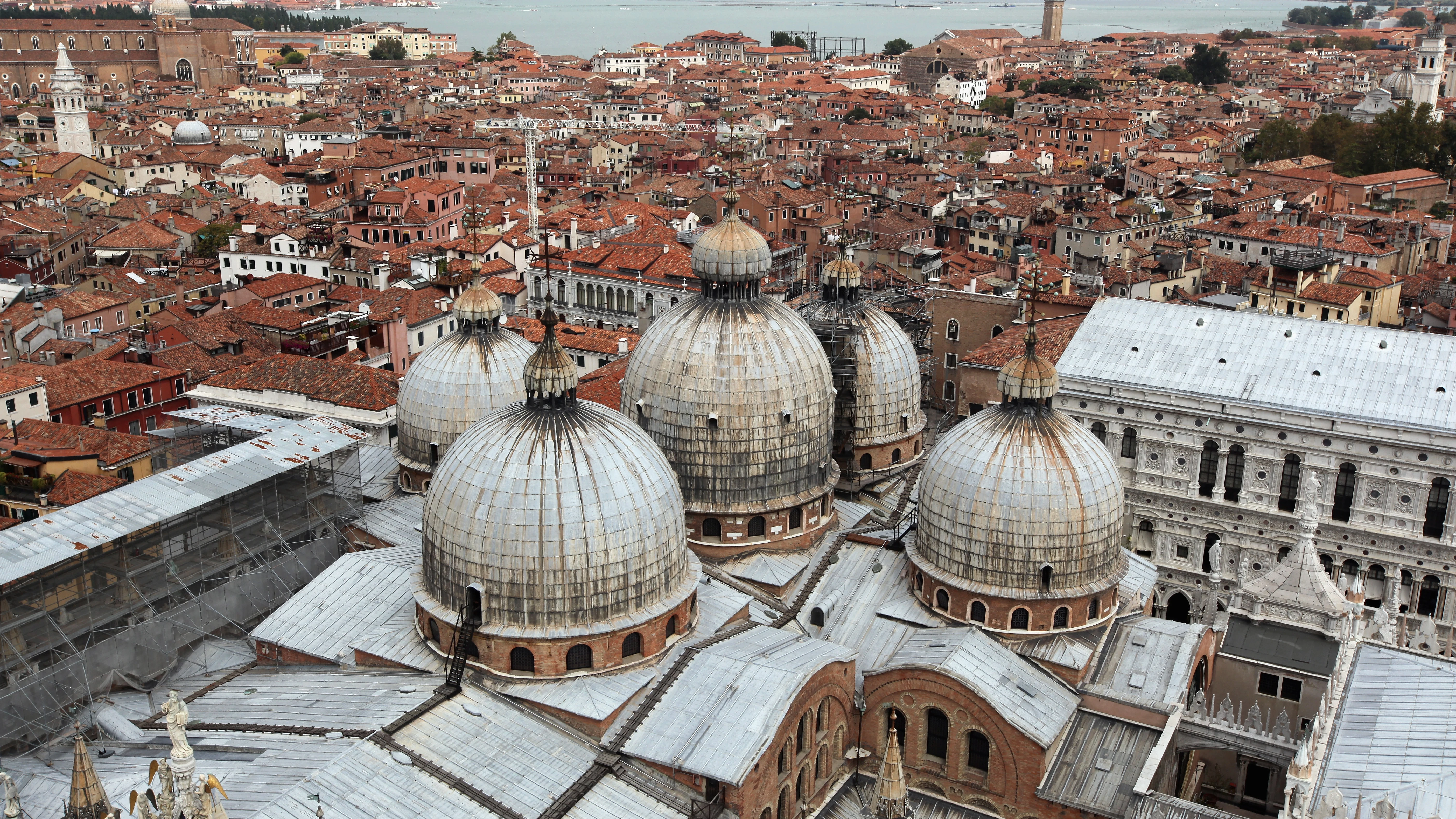 Vista aérea de la basílica de San Marcos de Venecia