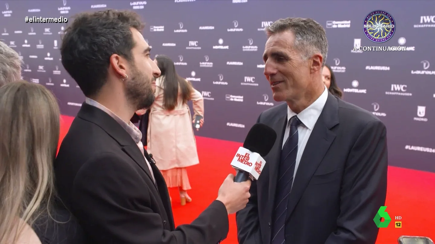 La confesión de Miguel Induráin a Isma Juárez: "No me pongo el ciclismo para echar la siesta, pero ya que estamos..." Isma Juárez estuvo en la alfombra roja de los Premios Laureus, donde pudo hablar con muchos deportistas de élite. Entre ellos, Miguel Induráin, que en este vídeo mantiene una divertida con el reportero sobre ciclismo y el tirón que conserva.