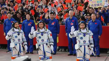 Taikonautas misión Shenzhou-18