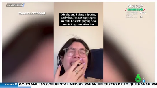 Un padre llama la atención de su hija de esta terrorífica forma cuando ella no responde a sus mensajes Un padre llama la atención de su hija de esta terrorífica forma cuando ella no responde a sus mensajes