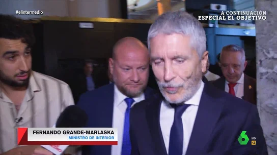 "¿El libro de Pedro Sánchez debería tener una segunda parte para corregir?": la reacción de Marlaska a la pregunta de Isma Juárez "¿El libro de Pedro Sánchez debería tener una segunda parte para corregir?": la reacción de Marlaska a la pregunta de Isma Juárez