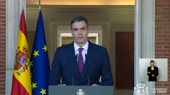 Captura de vídeo de la señal institucional de La Moncloa, de la comparecencia del presidente del Gobierno, Pedro Sánchez. Captura de vídeo de la señal institucional de La Moncloa, de la comparecencia del presidente del Gobierno, Pedro Sánchez.