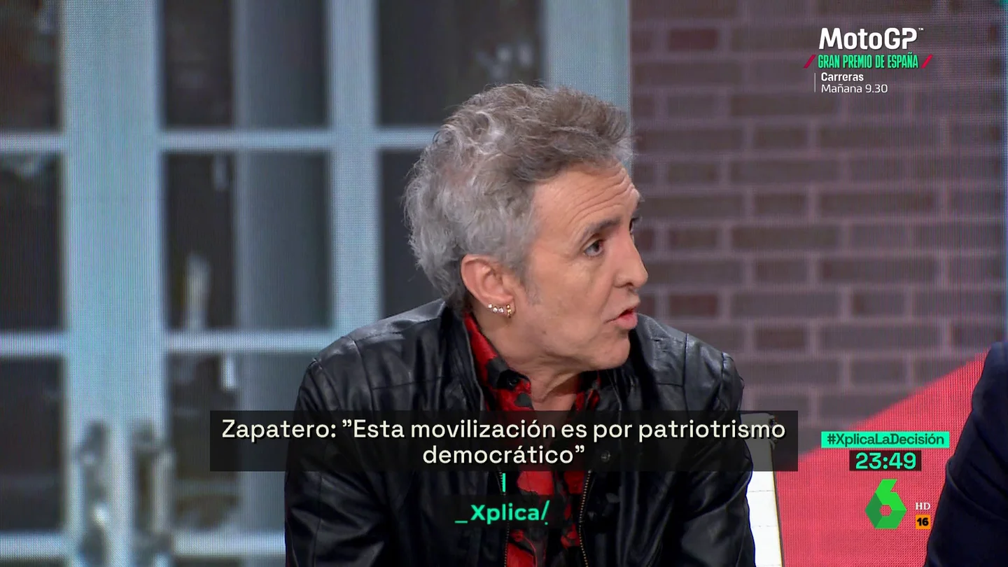 XPLICA Ramoncín, sobre las burlas a Sánchez tras su decisión: "A mí no me extraña lo de la mofa, después de lo de 'Me gusta la fruta..." XPLICA Ramoncín, sobre las burlas a Sánchez tras su decisión: "A mí no me extraña lo de la mofa, después de lo de 'Me gusta la fruta..."