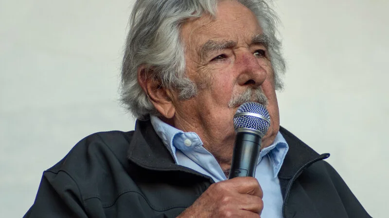 Pepe Mújica anuncia que padece un tumor de esófago