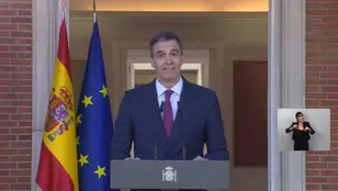 Pedro Sánchez anuncia que &quot;seguirá con más fuerza&quot; al frente del Gobierno