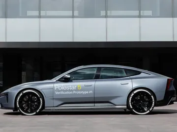 El Polestar 5 ya trabaja con potencias de carga de hasta 370 kW El Polestar 5 ya trabaja con potencias de carga de hasta 370 kW