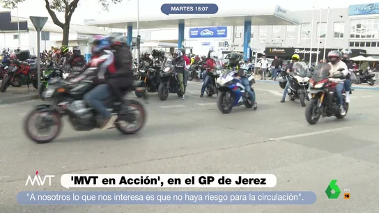 La reacción de un Policía ante el caballito de un motero: "Hacerlos delante nuestra les da más caché" La Policía explica por qué los moteros hacen caballitos ante ellos: "Hacerlo delante de nosotros les da más caché"