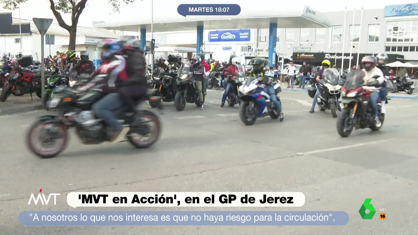 La reacción de un Policía ante el caballito de un motero: "Hacerlos delante nuestra les da más caché" La Policía explica por qué los moteros hacen caballitos ante ellos: "Hacerlo delante de nosotros les da más caché"