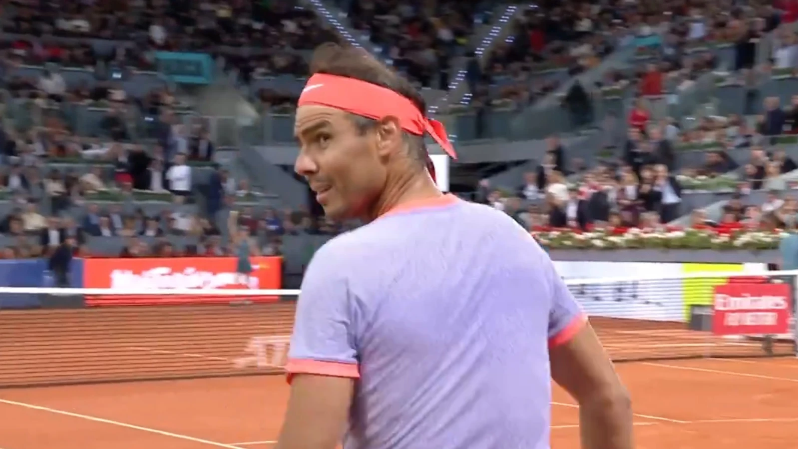 La reacción de Rafa Nadal cuando le dicen en pleno partido cómo va el Bayern - Real Madrid