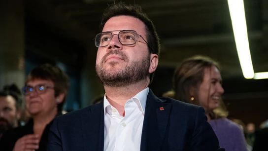 El presidente de la Generalitat y candidato de ERC a la reelección, Pere Aragonès, durante un mitin de campaña de ERC, a 29 de abril de 2024, en Girona, Catalunya (España).  El presidente de la Generalitat y candidato de ERC a la reelección, Pere Aragonès, durante un mitin de campaña de ERC, a 29 de abril de 2024, en Girona, Catalunya (España).