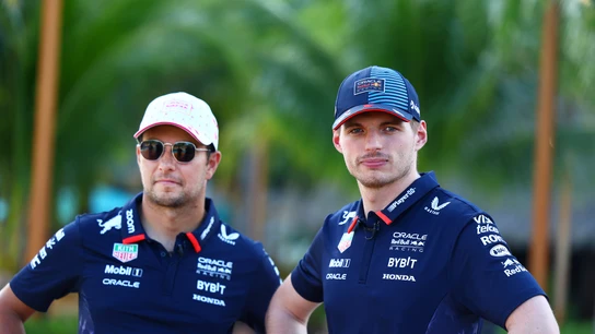 Sergio Pérez y Max Verstappen Sergio Pérez y Max Verstappen