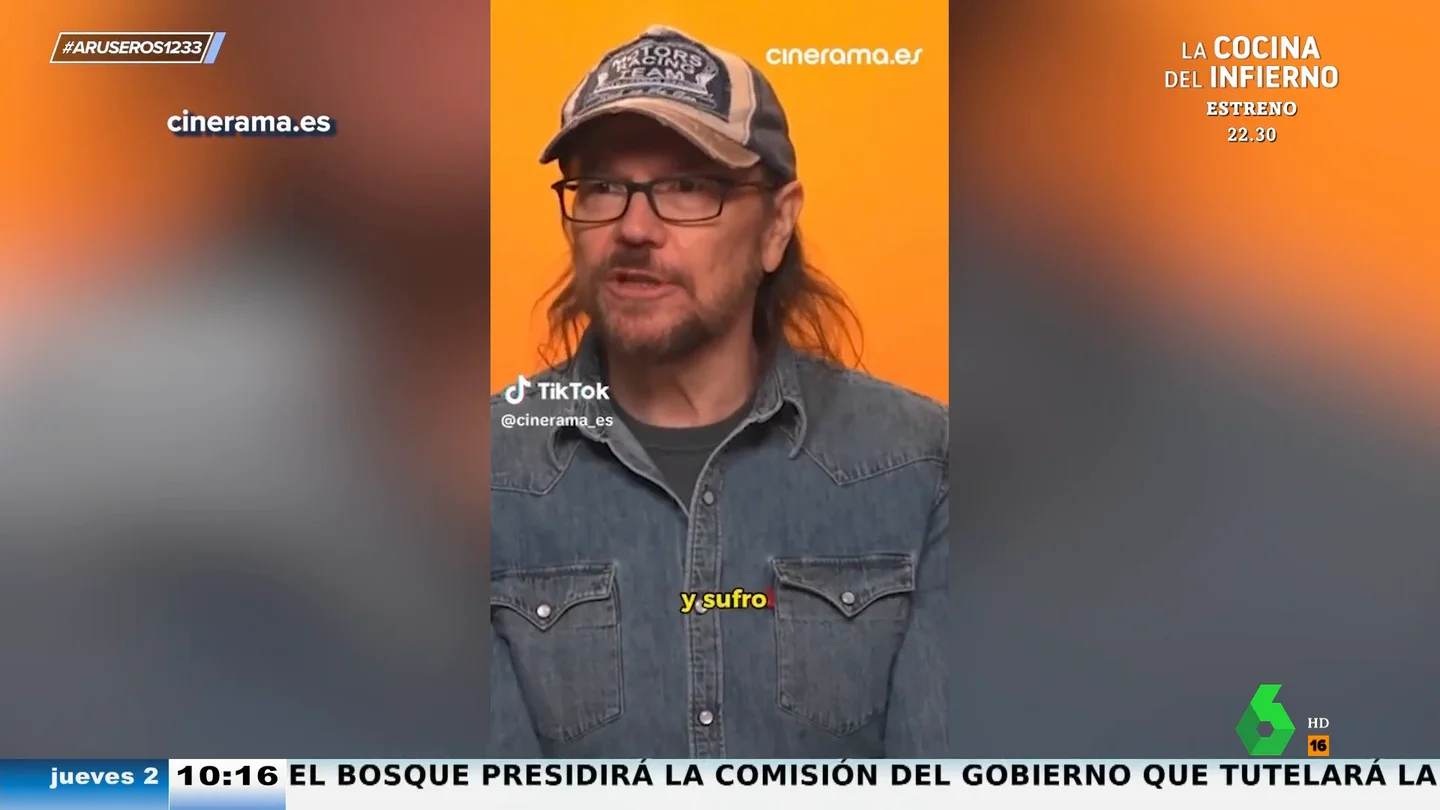El 'dardo' de Santiago Segura a los influencers que hacen doblaje: "¿No se dan cuenta de que no?" El 'dardo' de Santiago Segura a los influencers que hacen doblaje: "¿No se dan cuenta de que no?"