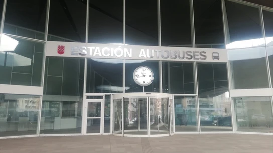 Imagen de archivo de la fachada de la nueva estación de autobuses de Logroño. Imagen de archivo de la fachada de la nueva estación de autobuses de Logroño.