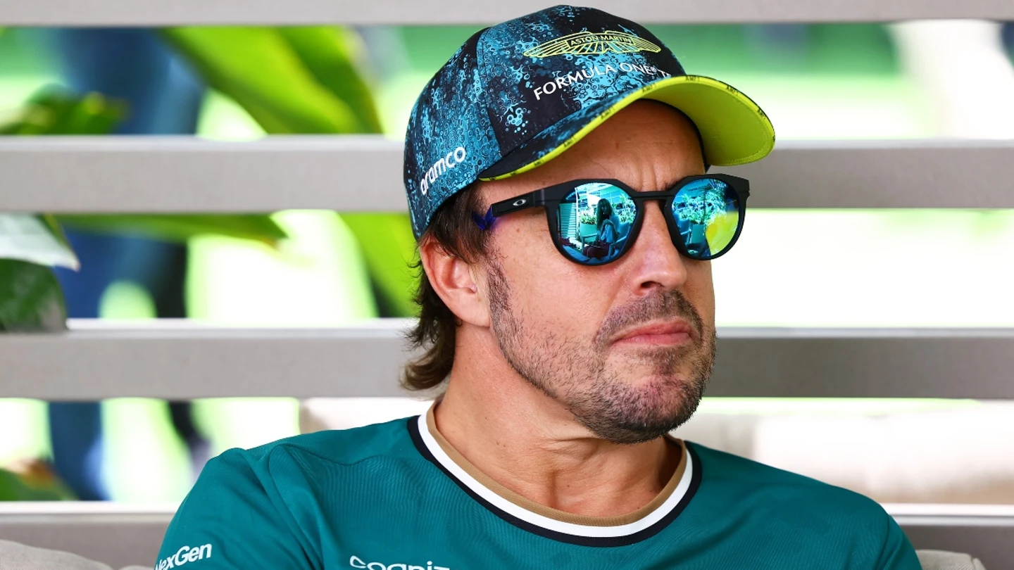 Fernando Alonso, piloto de Aston Martin Fernando Alonso, piloto de Aston Martin