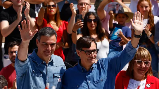 Pedro Sánchez y Salvador Illa en un mitin en Montmeló Pedro Sánchez y Salvador Illa en un mitin en Montmeló