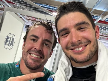 Fernando Alonso y Esteban Ocon después del GP de Miami Fernando Alonso y Esteban Ocon después del GP de Miami
