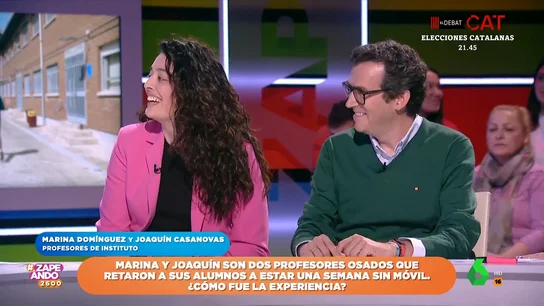 Unos profesores retan a sus alumnos a no usar el móvil en una semana: "Muchos referían que habían hablado más con sus abuelos" Unos profesores retan a sus alumnos a no usar el móvil en una semana: "Muchos referían que habían hablado más con sus abuelos"