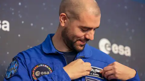 Pablo Álvarez ha conseguido sus “alas de plata” de astronauta Pablo Álvarez ha conseguido sus “alas de plata” de astronauta