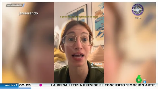 Sus apellidos mal escritos, borrones en su fecha de nacimiento y otros surrealistas errores en el DNI de esta joven Sus apellidos mal escritos, borrones en su fecha de nacimiento y otros surrealistas errores en el DNI de esta joven