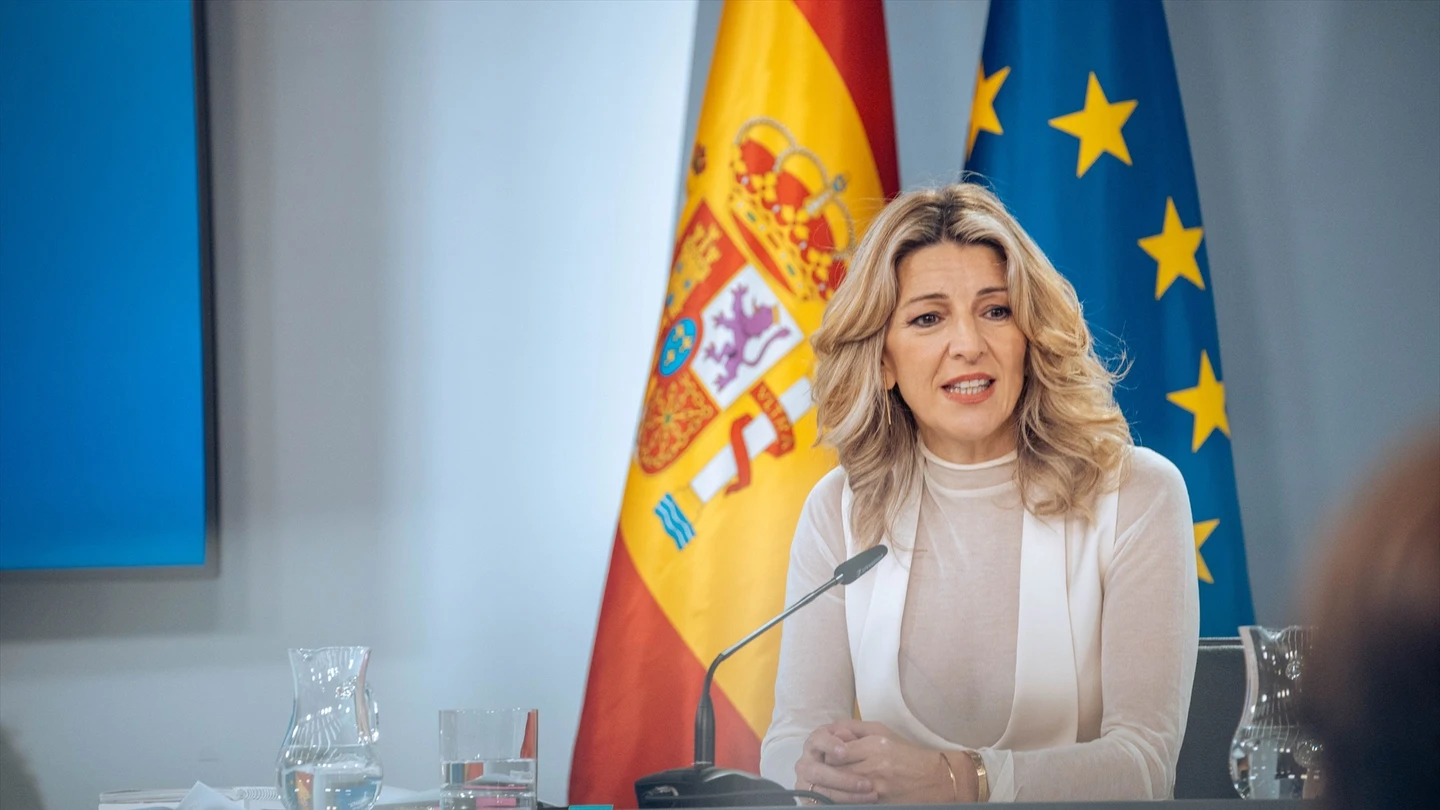 La vicepresidenta segunda y ministra de Trabajo, Yolanda Díaz, durante una rueda de prensa posterior al Consejo de Ministros. La vicepresidenta segunda y ministra de Trabajo, Yolanda Díaz, durante una rueda de prensa posterior al Consejo de Ministros.