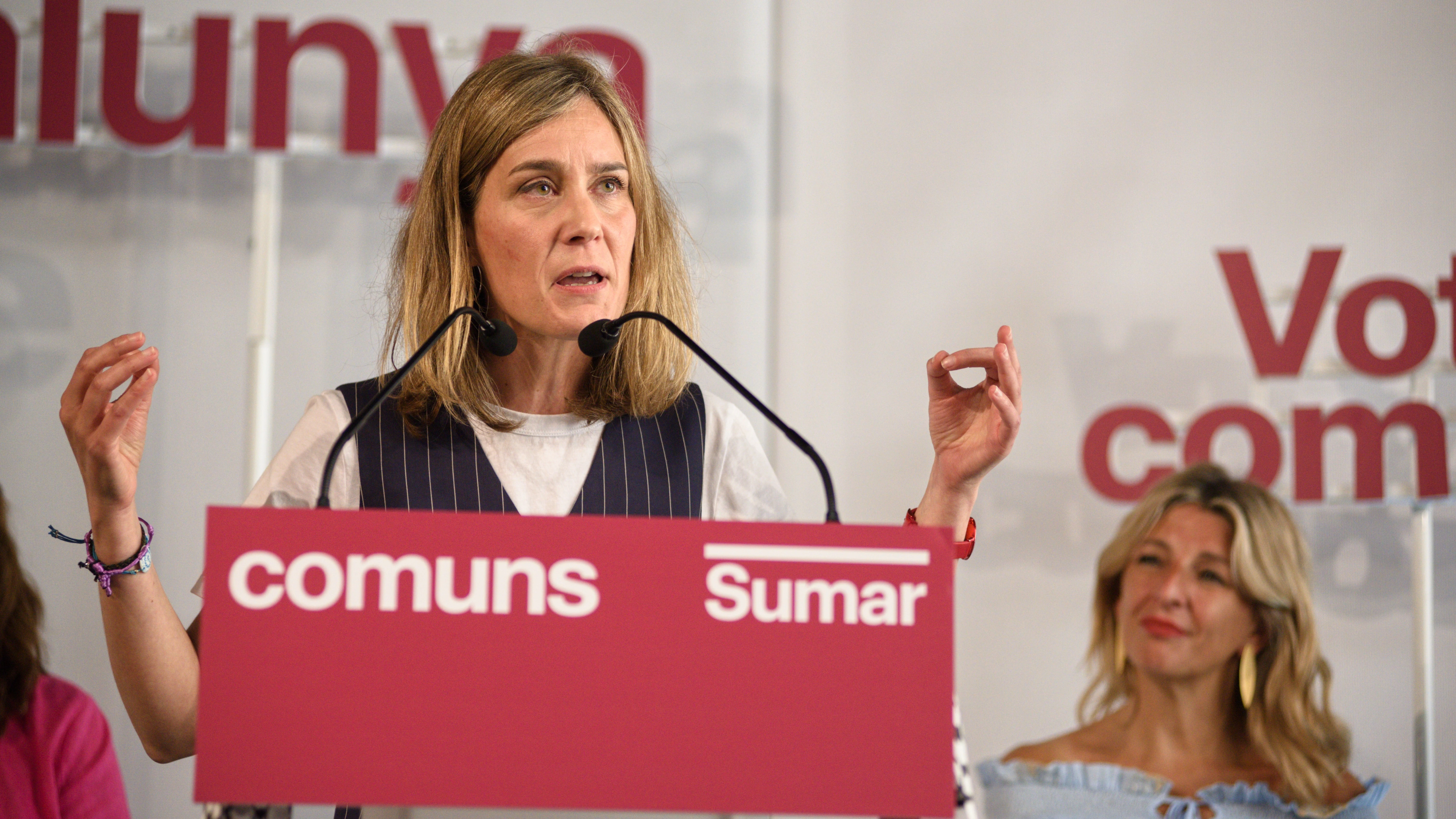 La líder de los comuns en el Parlament y candidata del partido a las elecciones catalanas, Jéssica Albiach, interviene durante un mitin de los Comuns.