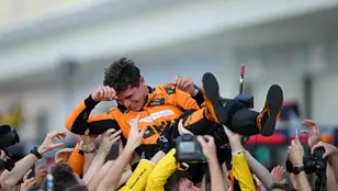 La celebración de Lando Norris con McLaren en el GP de Miami