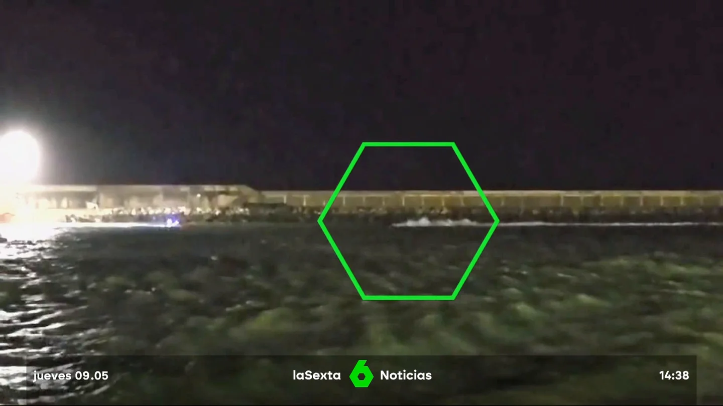 La Guardia Civil determina que la lancha en la que se detuvo a 'El Cabra' no fue la utilizada para asesinar a los agentes La Guardia Civil determina que la lancha en la que se detuvo a 'El Cabra' no fue la utilizada para asesinar a los agentes