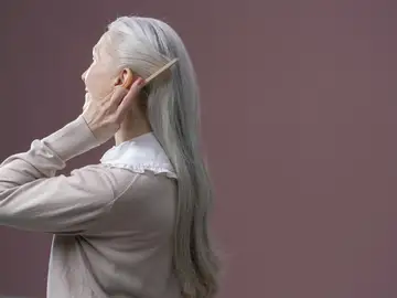 Estos son los alimentos que ayudan a prevenir las canas según la ciencia Estos son los alimentos que ayudan a prevenir las canas según la ciencia