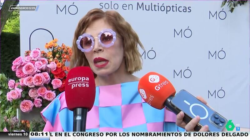 Así reacciona Ágatha Ruiz de la Prada al enterarse de que Carmen Lomana la ha felicitado por su nieta