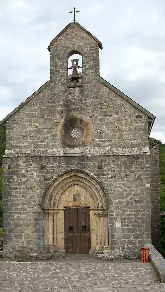 Portada de la Iglesia de Santiago de Roncesvalles