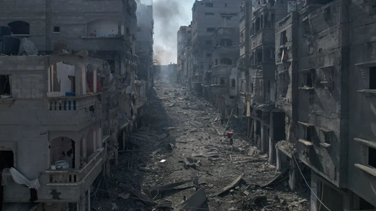Una vista de los escombros de los edificios afectados por un ataque aéreo israelí, en Jabalia, franja de Gaza Una vista de los escombros de los edificios afectados por un ataque aéreo israelí, en Jabalia, franja de Gaza