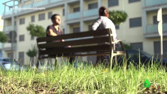 La mujer que acogió a Antonio Anglés en una estación abandonada: "Me dio 10.000 pesetas para que llamara a su hermano" La mujer que acogió a Antonio Anglés en una estación abandonada: "Me dio 10.000 pesetas para que llamara a su hermano"