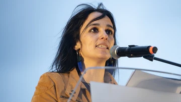 La candidata de Aliança Catalana por Girona, Sílvia Orriols, durante la campaña de este 12M.