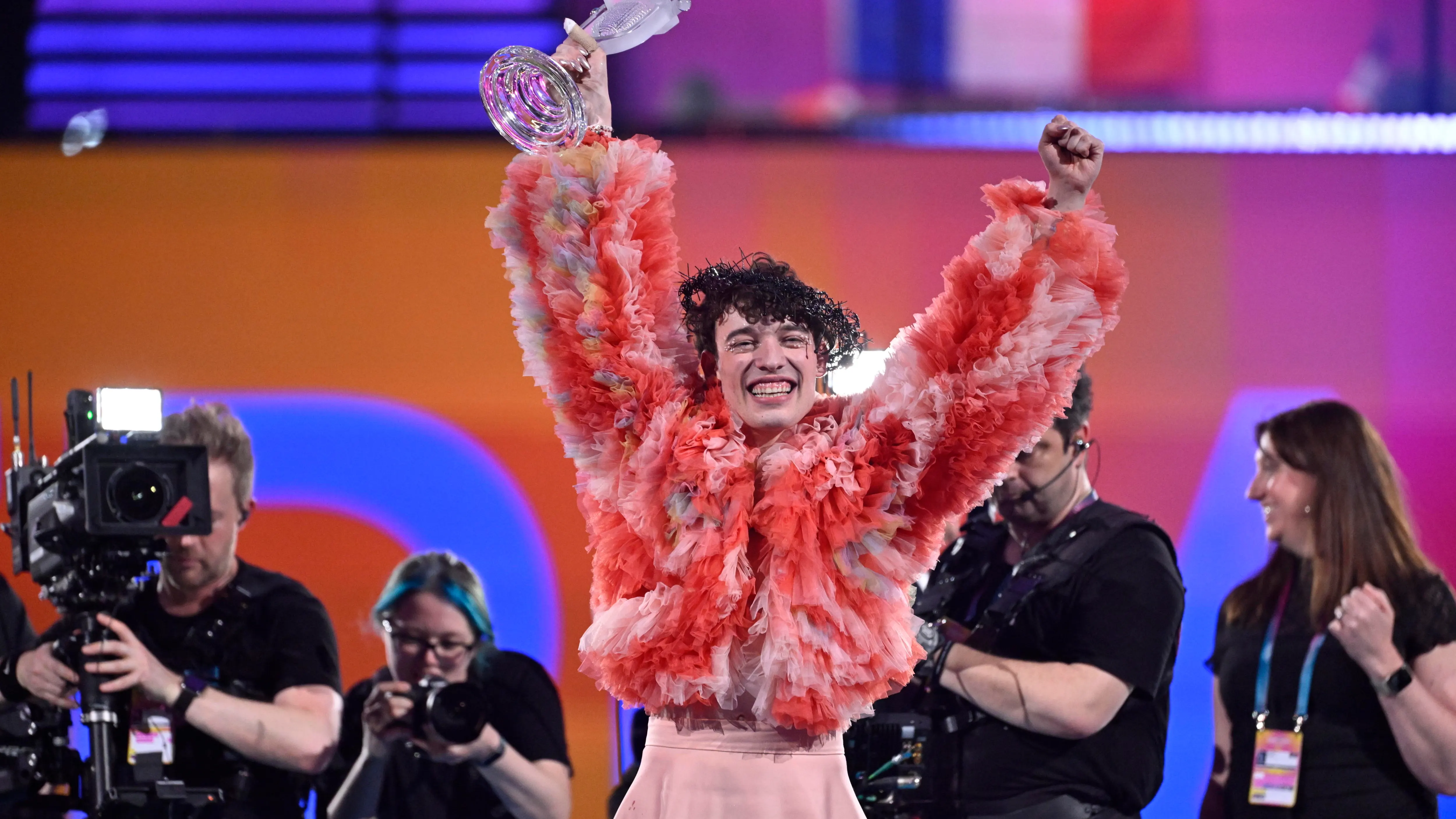 Nemo, Suiza, gana Eurovisión con la canción The Code en la final de la 68ª edición del festival