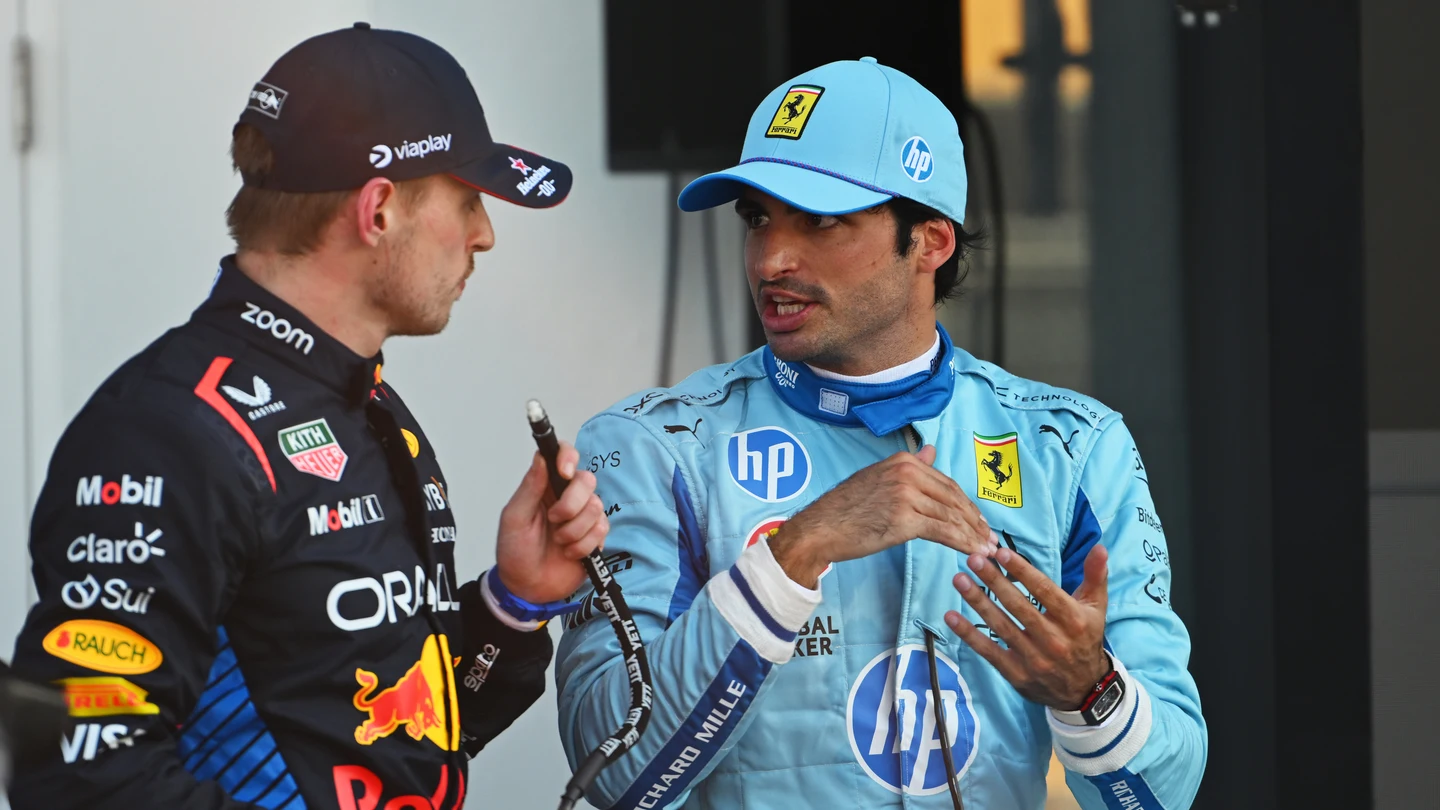 Max Verstappen y Carlos Sainz Max Verstappen y Carlos Sainz