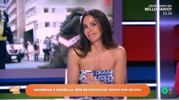 La reacción de Cristina Pedroche al ver a 'Godzilla' recorrer las calles de Tokio: "Ha encogido con los años"