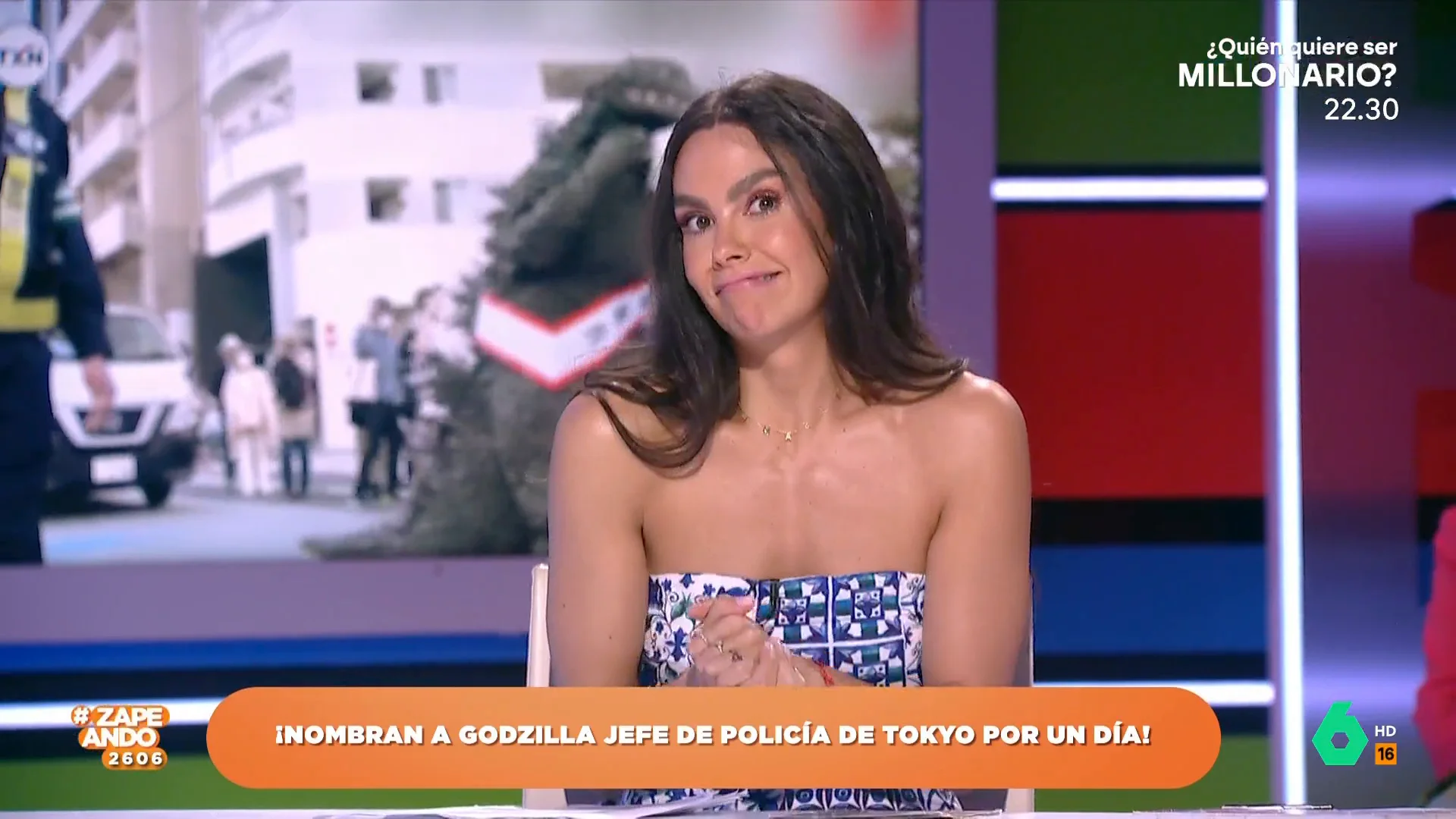 La reacción de Cristina Pedroche al ver a 'Godzilla' recorrer las calles de Tokio: "Ha encogido con los años"