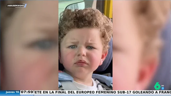 La graciosa reacción de este niño cuando se entera de que tiene lentejas para comer: "Pero yo quiero hamburguesa" La graciosa reacción de este niño cuando se entera de que tiene lentejas para comer: "Pero yo quiero hamburguesa"