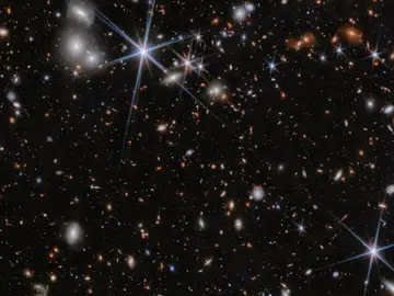 Entorno del sistema de galaxias ZS7  Entorno del sistema de galaxias ZS7