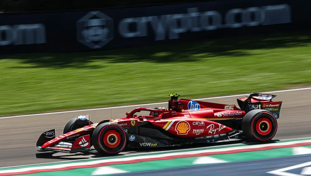 Carlos Sainz no pudo reducir la brecha con Leclerc Carlos Sainz no pudo reducir la brecha con Leclerc