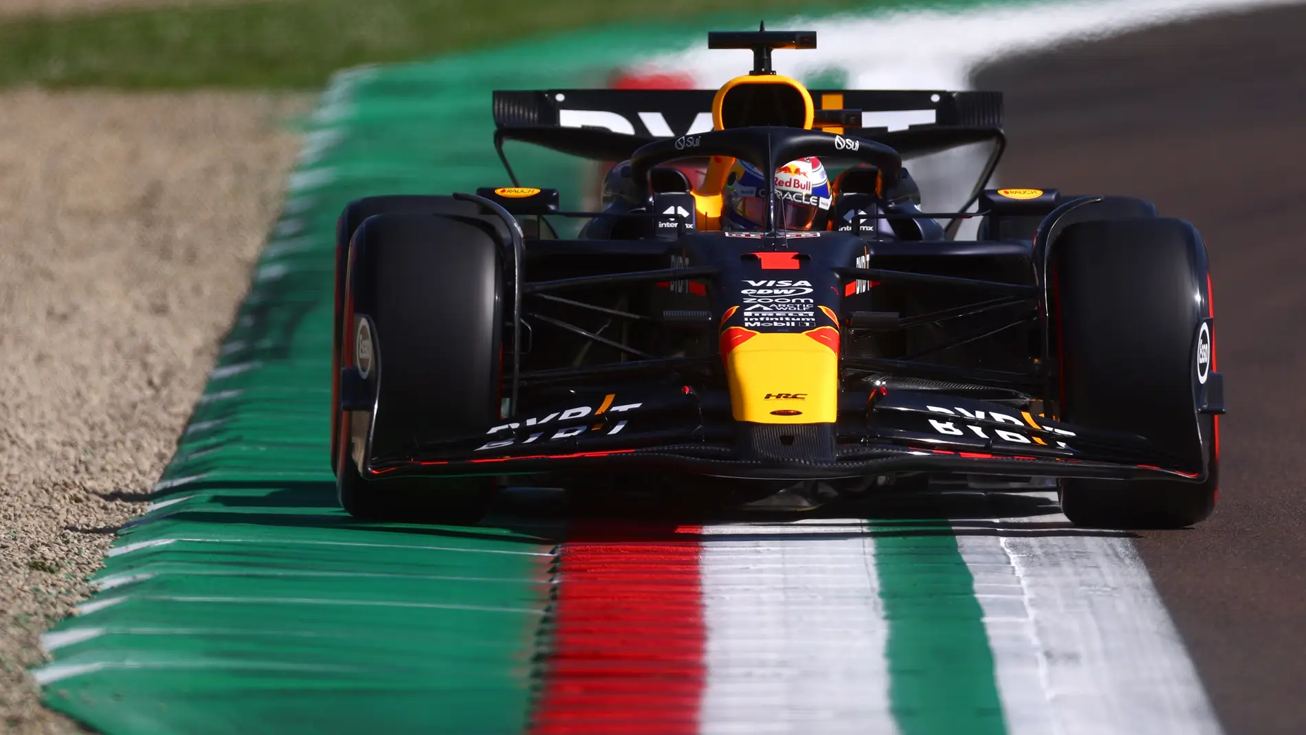 Los McLaren no evitan la Pole de Max Verstappen Los McLaren no evitan la Pole de Max Verstappen