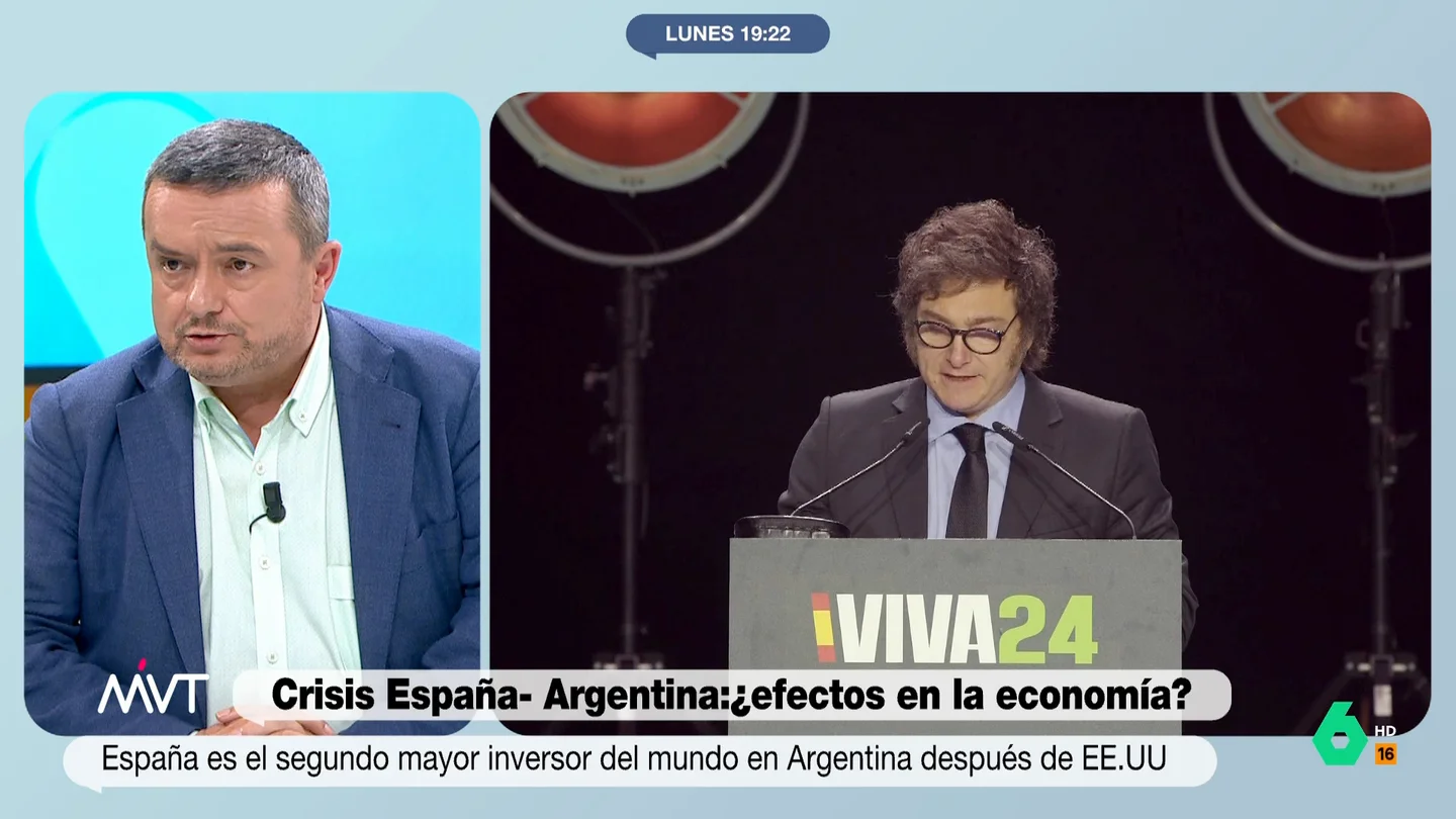 La contundente reflexión de Chema Crespo sobre Milei Chema Crespo valora en este vídeo de Más Vale Tarde el comunicado del portavoz del Gobierno de Javier Milei, Manuel Adorni, en el que asegura que no habrá disculpas con el Gobierno español tras los ataques del presidente argentino.