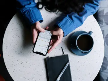 Cómo evitar que tus mensajes aparezcan como “vistos” en Instagram Cómo evitar que tus mensajes aparezcan como “vistos” en Instagram