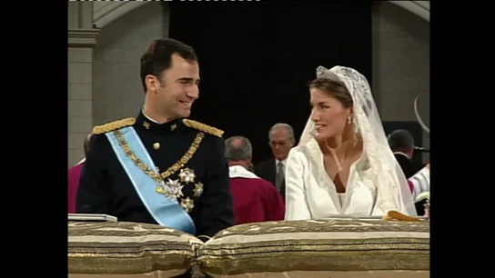 Los reyes cumplen 20 años de casados: así fue la boda real de Felipe y Letizia Los reyes cumplen 20 años de casados: así fue la boda real de Felipe y Letizia