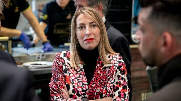 La presidenta de la Junta de Extremadura, María Guardiola, acude a la Feria Cinegética 2024, en IFEMA Madrid, a 14 de marzo de 2024, en Madrid (España).