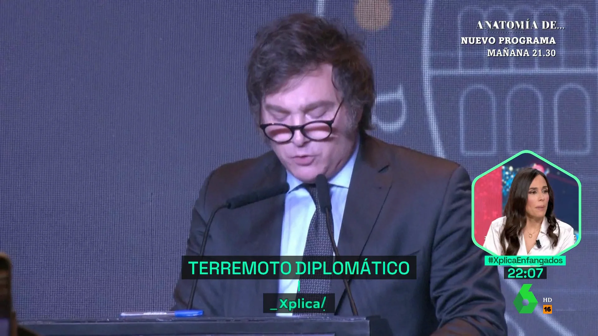 "Milei, con Abascal, forman parte de esta liga de líderes de ultraderecha que complican muchísimo la política española y europea", afirma rotunda la periodista Pilar Velasco, que en este vídeo desmontaba el comunicado de Milei tras las declaraciones de Óscar Puente.