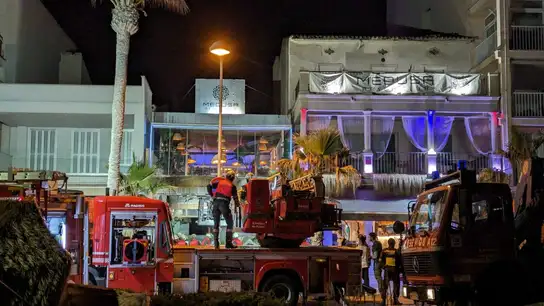 Varios servicios de emergencia evacúan a los heridos en la playa de Palma, a 24 de mayo de 2024, en Palma de Mallorca, Mallorca, Baleares (España). Varios servicios de emergencia evacúan a los heridos en la playa de Palma, a 24 de mayo de 2024, en Palma de Mallorca, Mallorca, Baleares (España).